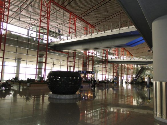 Зона выхода из аэровокзала, Аэропорт Пекина, Китай