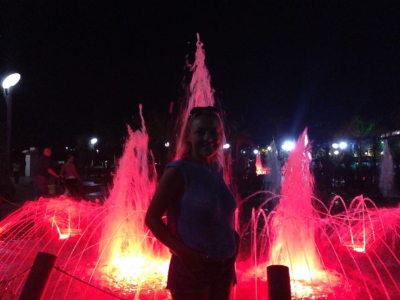 Цветной фонтан в Алании